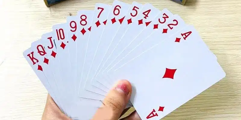 Cùng tìm hiểu về Tiến Lên đếm lá một cách chi tiết